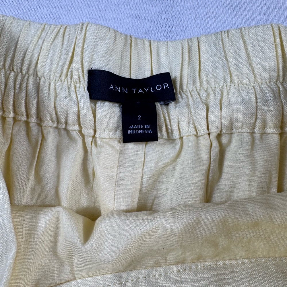 Ann Taylor Soft Yellow Linen Blend Midi Skirt Size 2 | Back Slit | Workwear - Picture 2 of 8